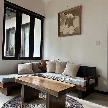 Artemis Villa Hotel Seminyak Buitenkant foto