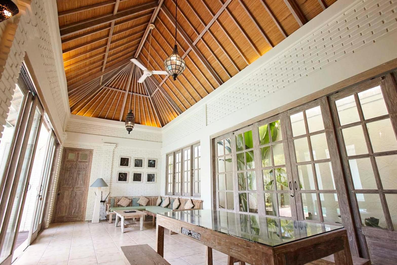 Artemis Villa Hotel Seminyak Buitenkant foto